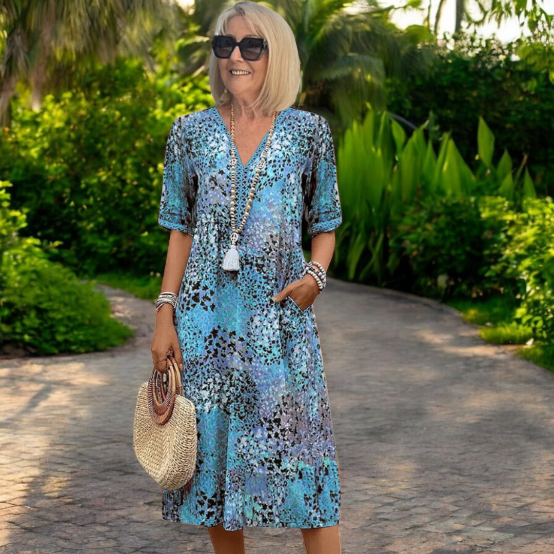 Iris – Light fluid dress with flattering effect