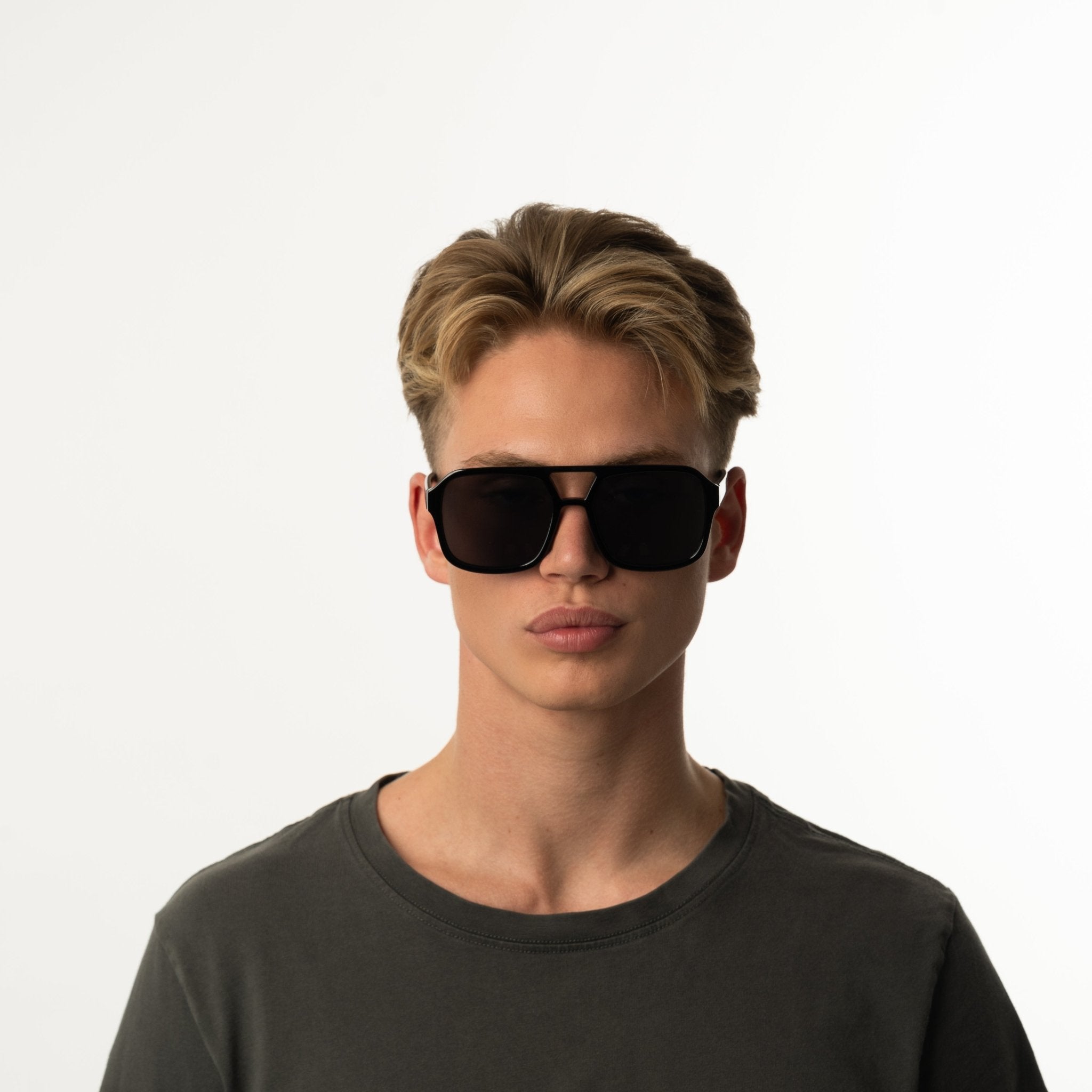DAKIN ACETATE | Midnight